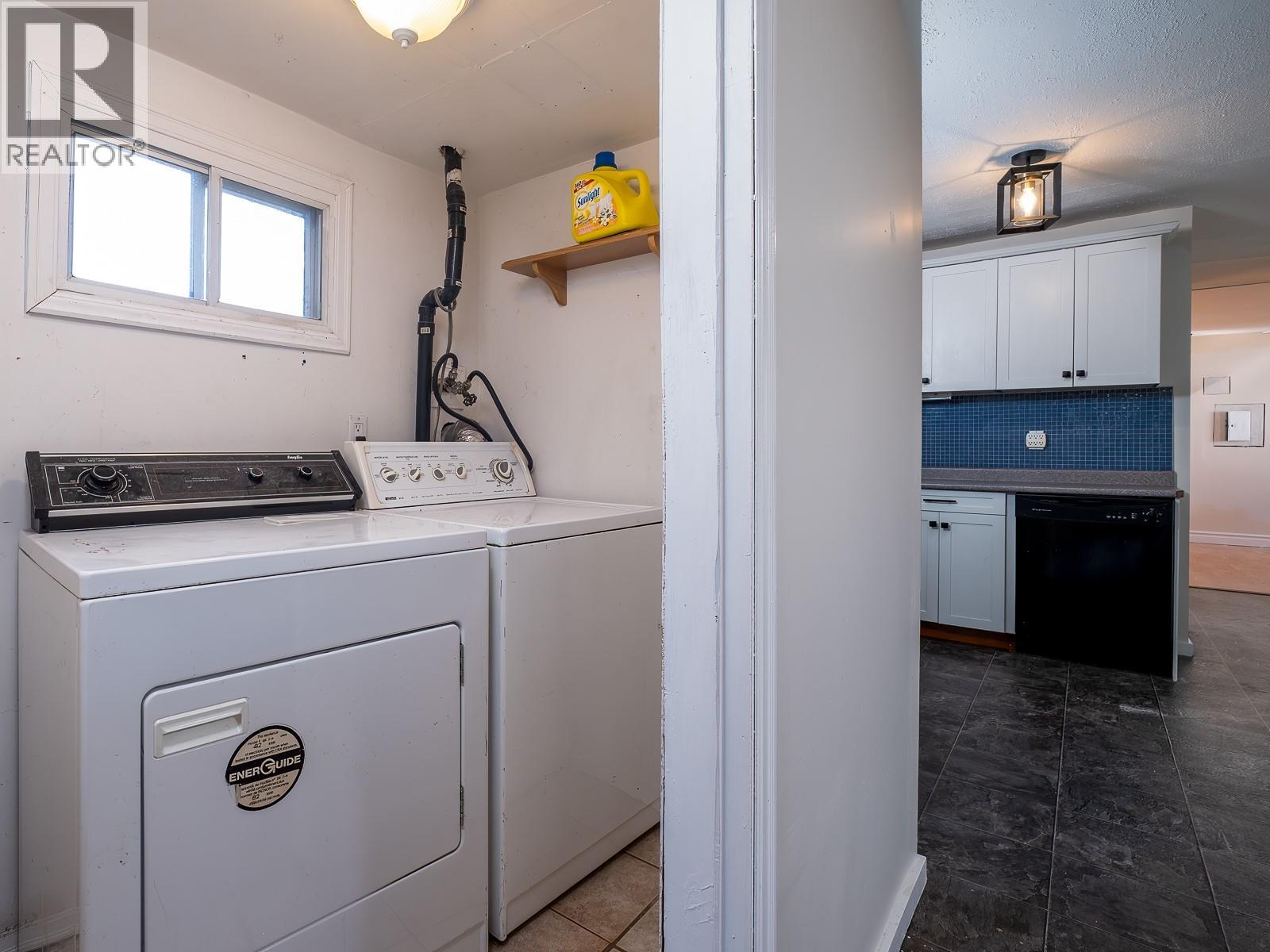 694 10th Avenue, Montrose, British Columbia  V0G 1P0 - Photo 22 - 10363466