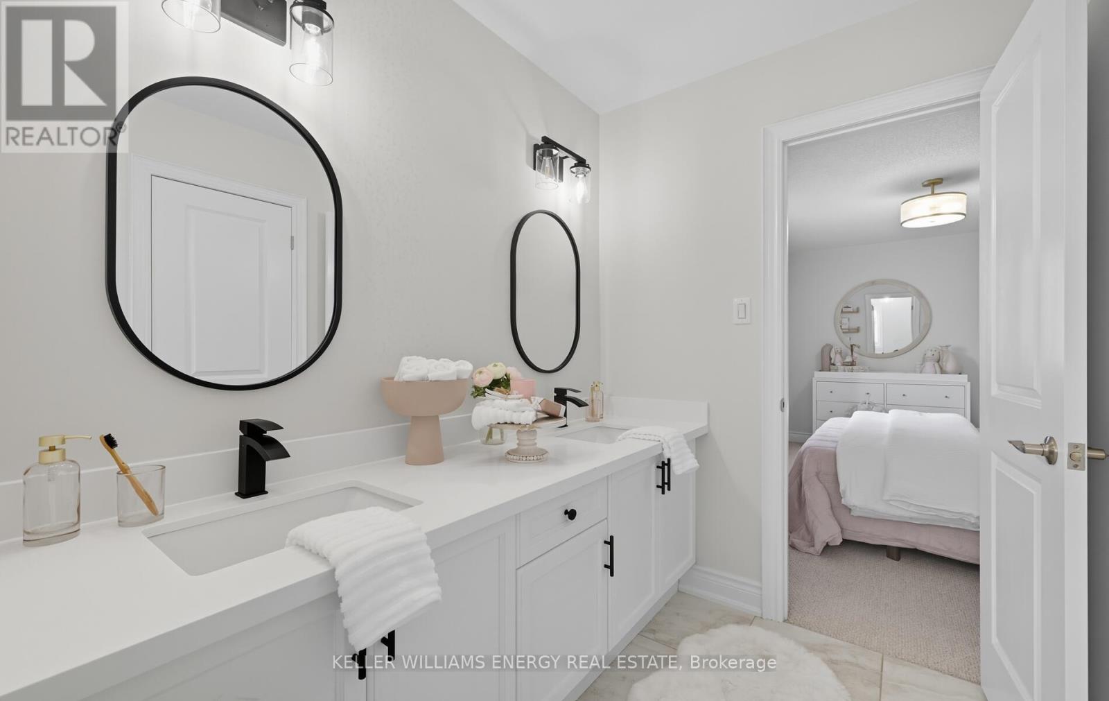 28 Coach Crescent, Whitby, Ontario  L1R 0K8 - Photo 34 - E12425166
