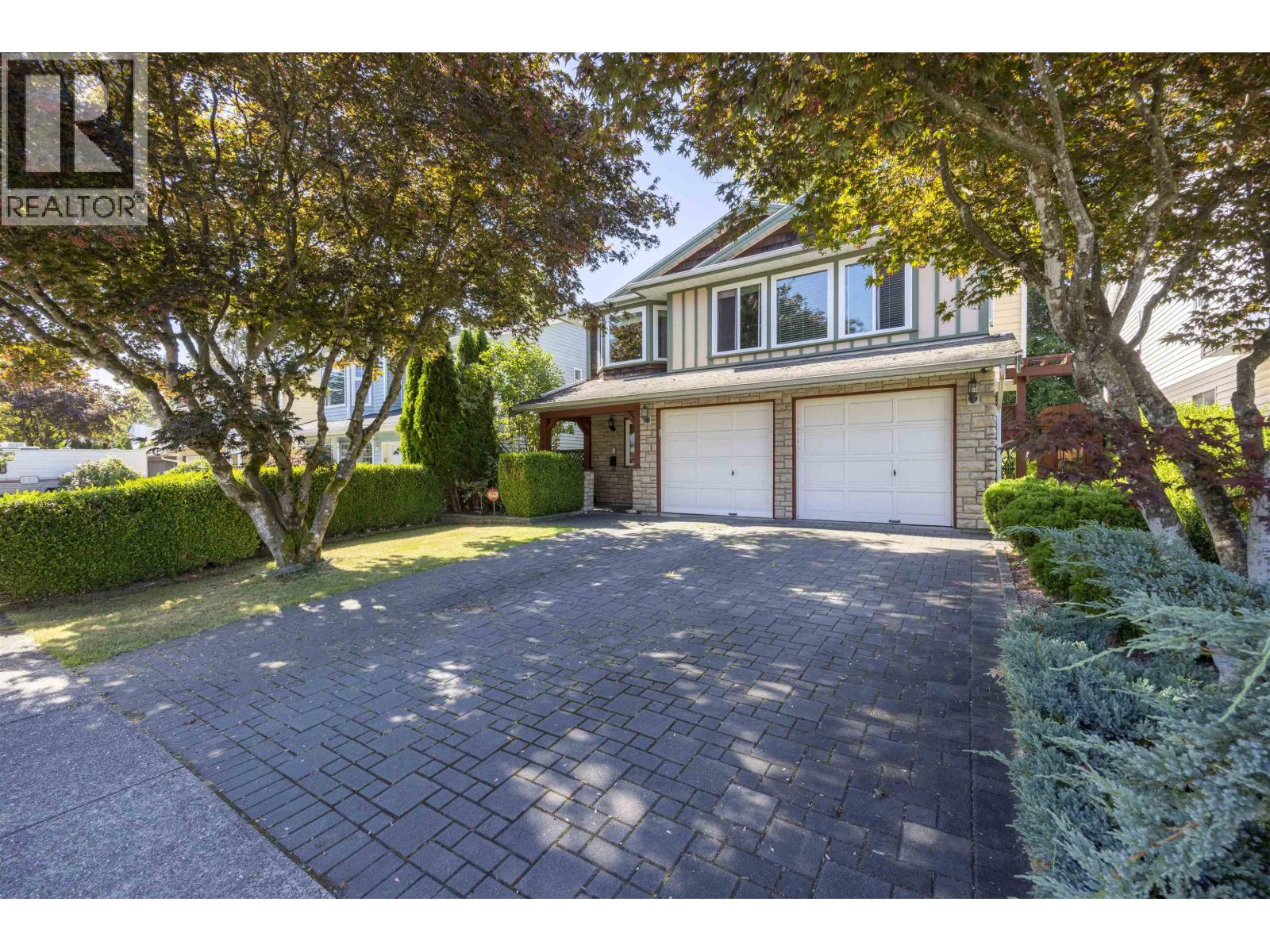 2845 Mccoomb Drive, Coquitlam, British Columbia  V3B 6L2 - Photo 2 - R3052004