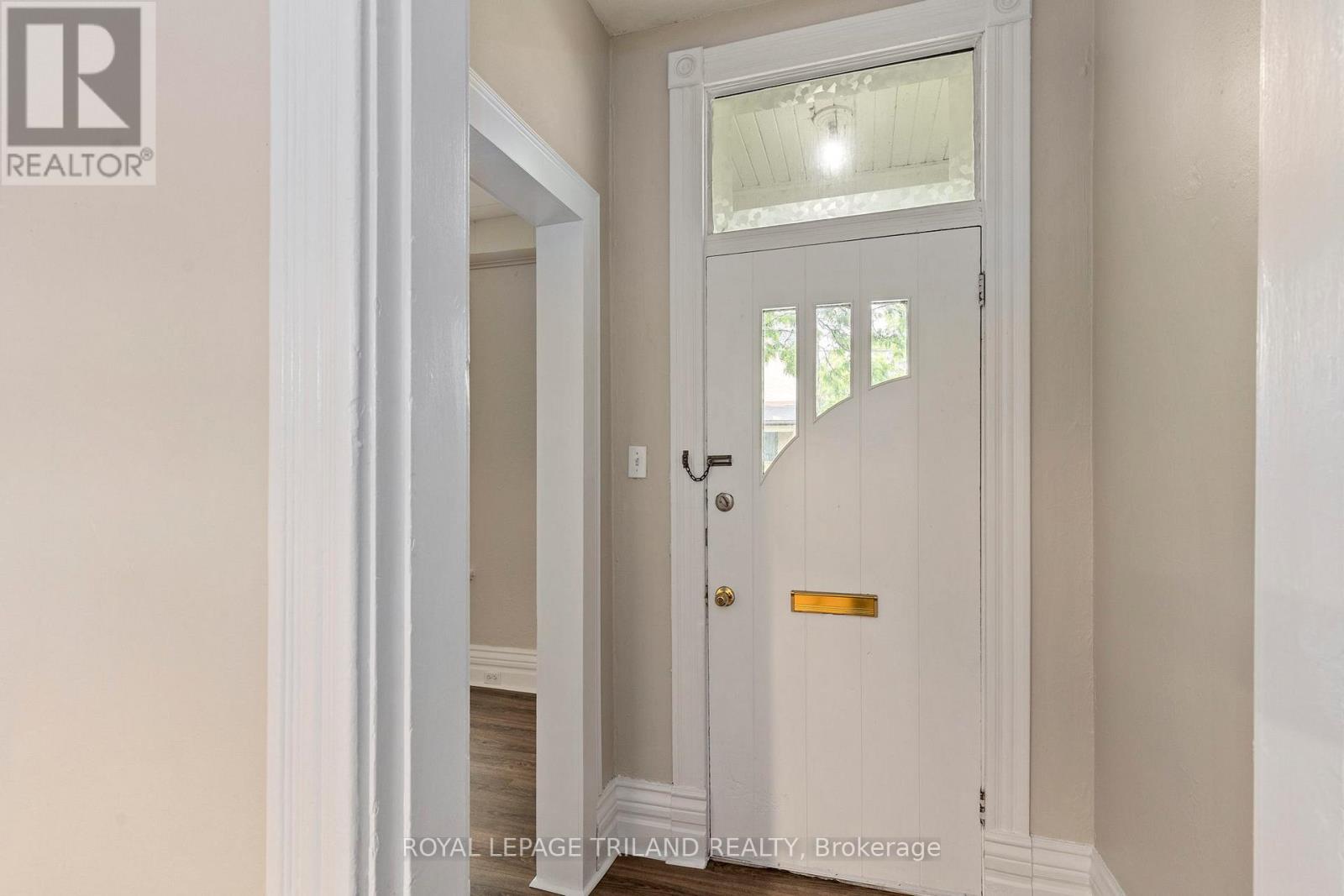 26 Kensington Avenue, London North, Ontario  N6H 1C2 - Photo 4 - X12425131