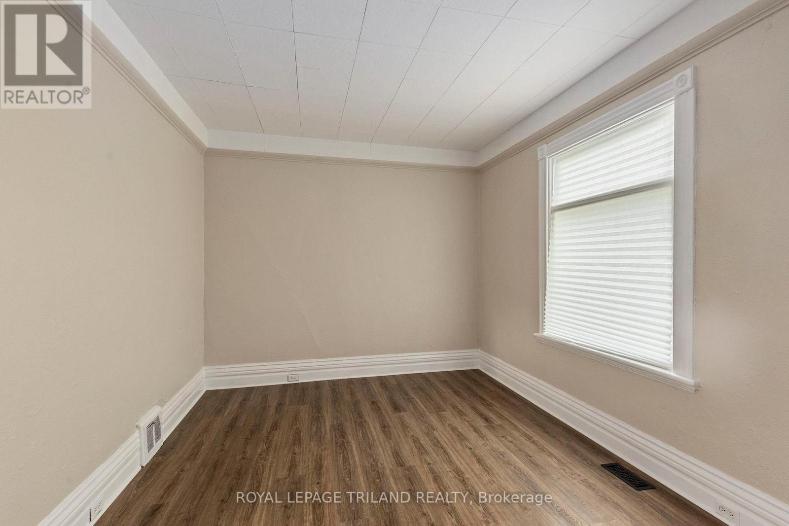 26 Kensington Avenue, London North, Ontario  N6H 1C2 - Photo 6 - X12425131