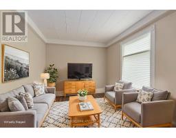 26 Kensington Avenue, London North (North N), Ca