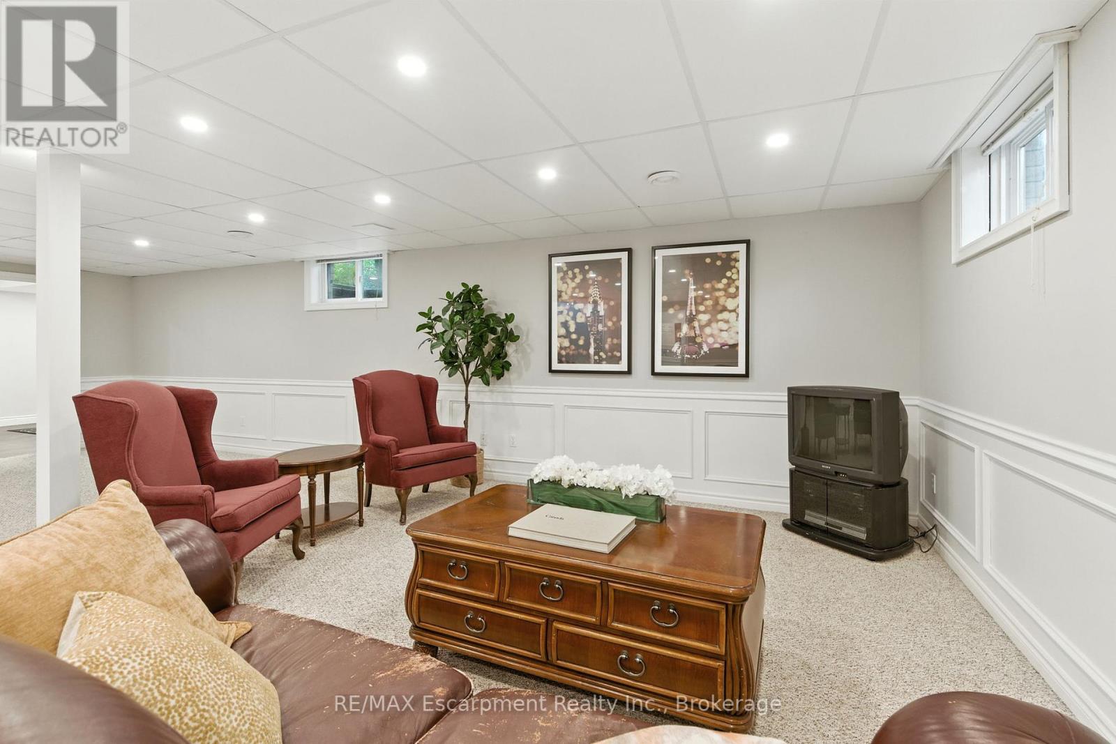 925 Halsham Court, Mississauga, Ontario  L5J 4T9 - Photo 32 - W12425144
