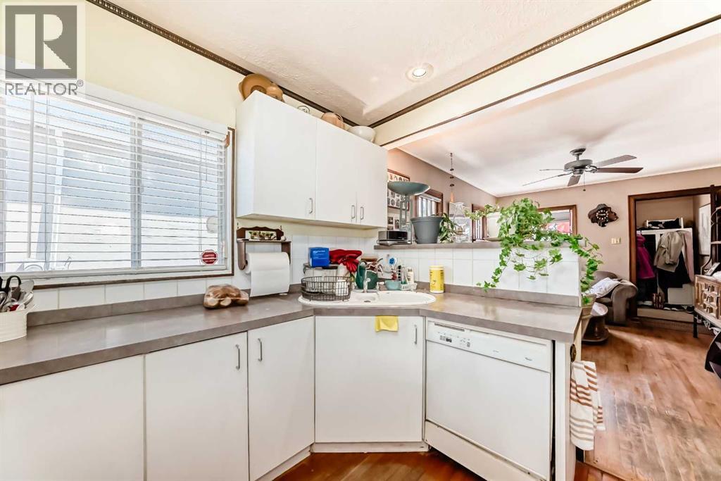 340 33 Avenue Ne, Calgary, Alberta  T2E 2H8 - Photo 8 - A2240095
