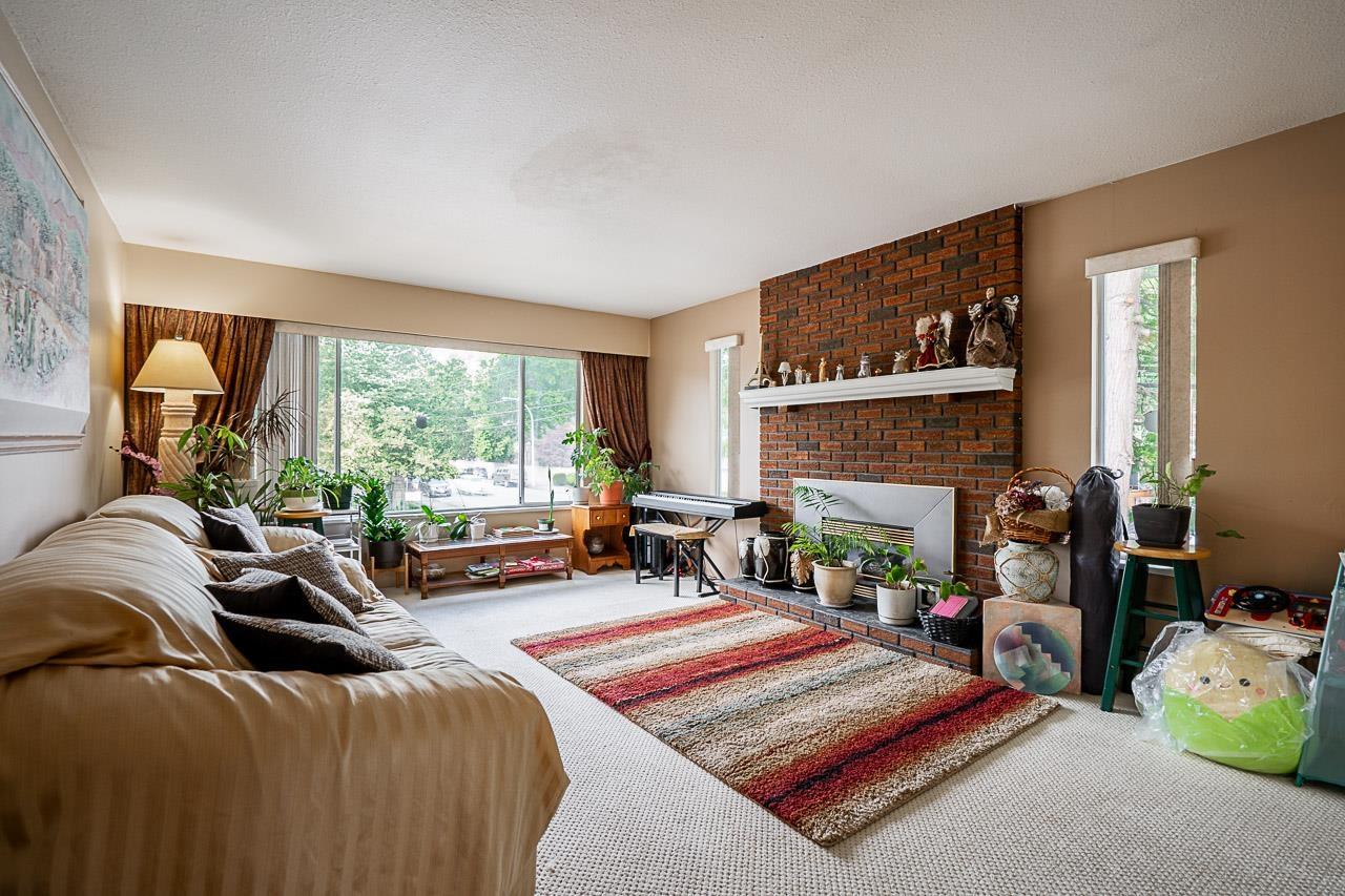 9790 148a Street, Surrey, British Columbia  V3R 8E5 - Photo 3 - R3052119