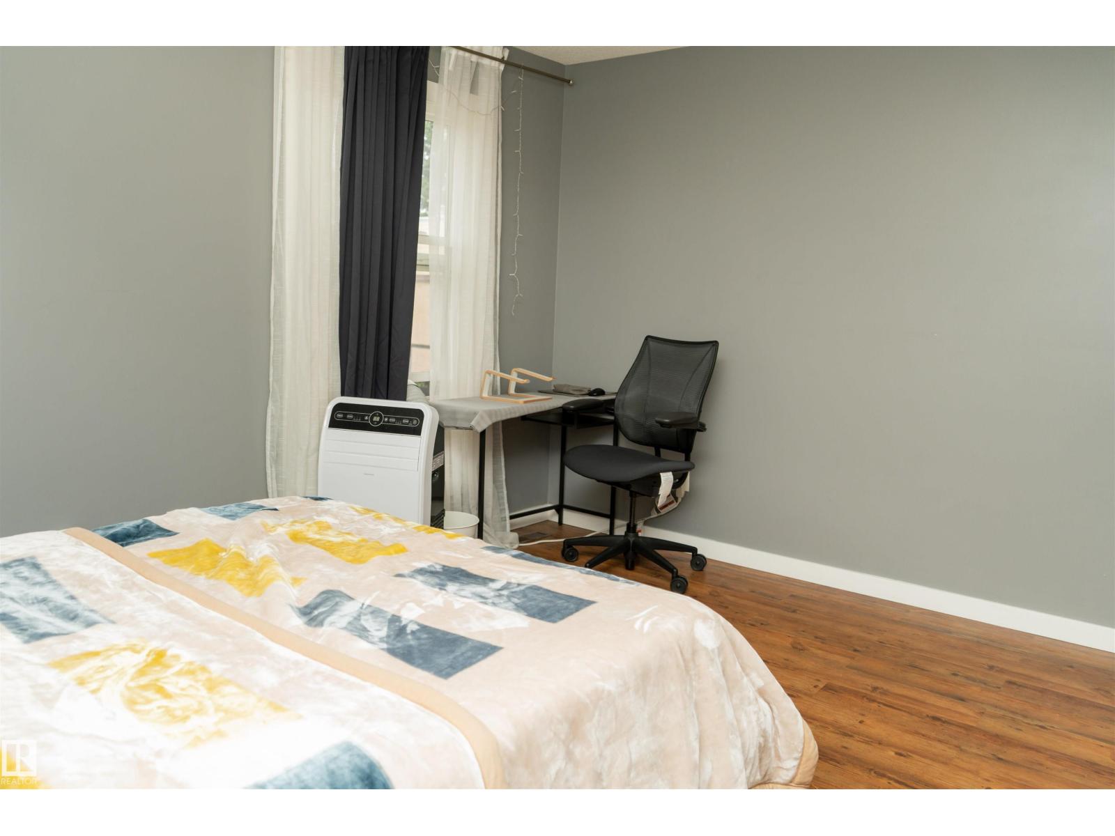 12070 25 Av Nw, Edmonton, Alberta  T6J 4L3 - Photo 14 - E4459315