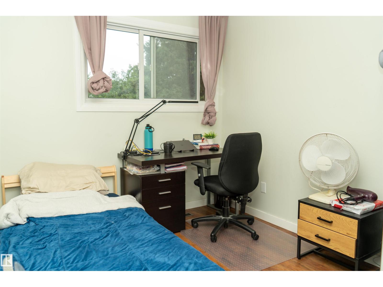 12070 25 Av Nw, Edmonton, Alberta  T6J 4L3 - Photo 19 - E4459315