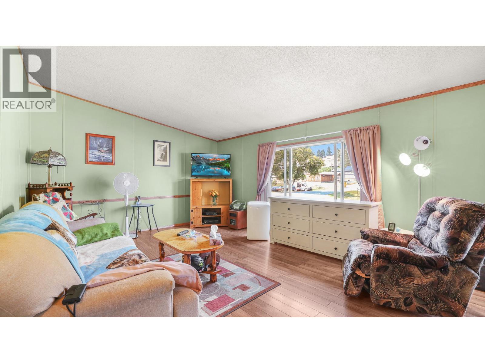 9196 West Avenue, Wilmer, British Columbia  V0A 1K5 - Photo 8 - 10363412