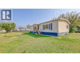 9196 West Avenue, wilmer, British Columbia