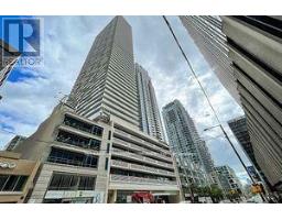 4005 - 2221 Yonge Street, Toronto (Mount Pleasant West), Ca