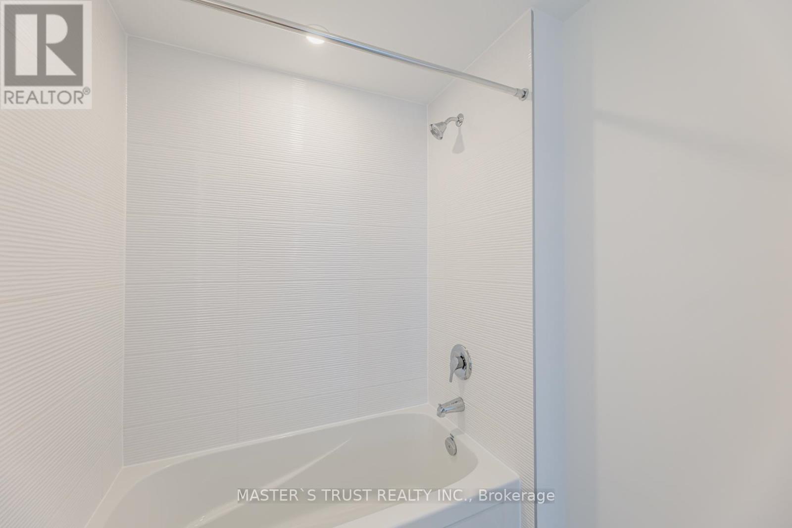 54 - 10 Calamint Lane, Toronto, Ontario  M1W 2H1 - Photo 18 - N12425125