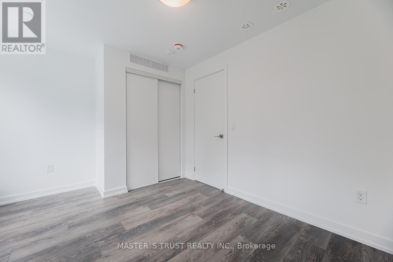 54 - 10 Calamint Lane, Toronto, Ontario  M1W 2H1 - Photo 20 - N12425125