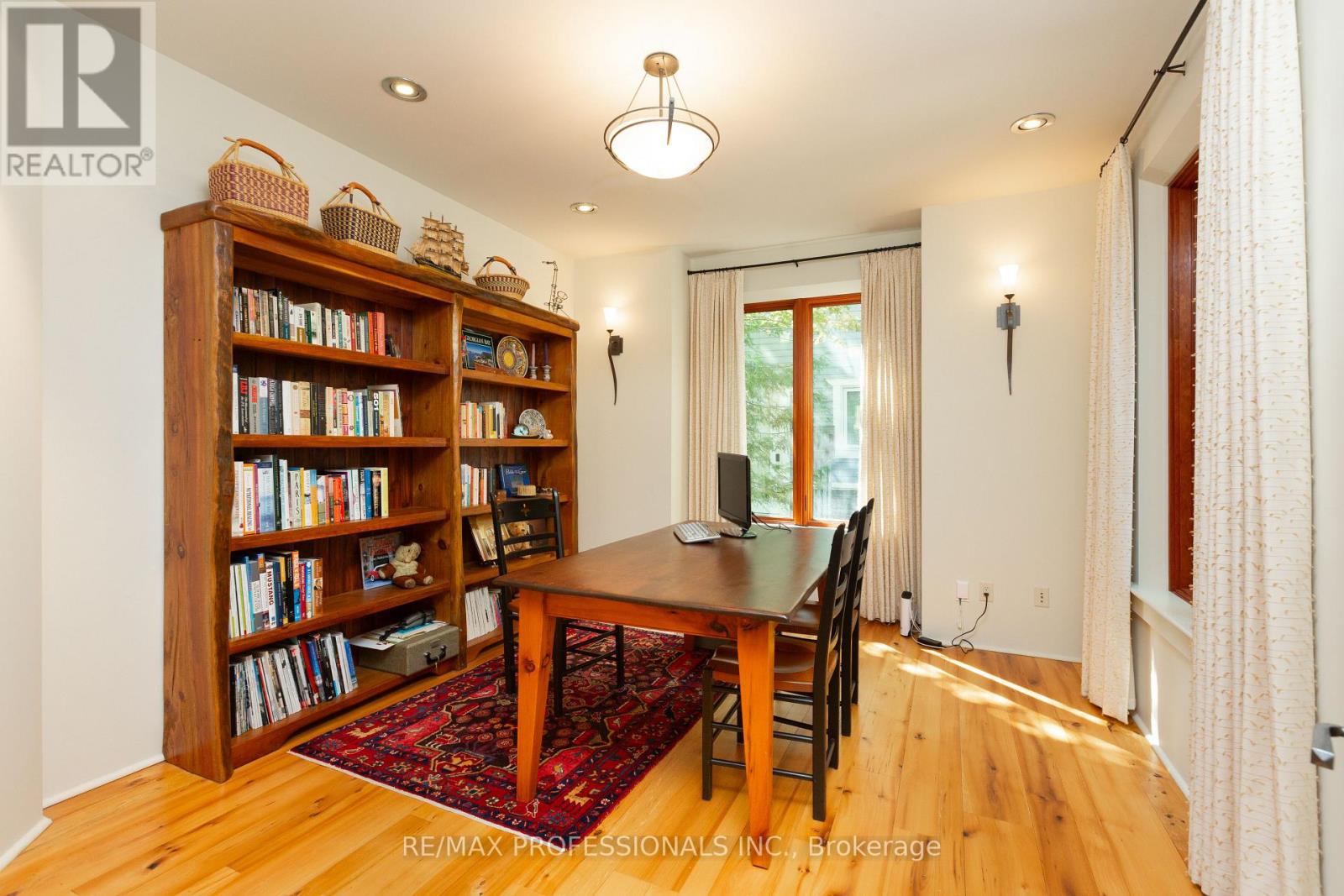 12 Walker Road, Tiny, Ontario  L0L 2J0 - Photo 17 - S12425143