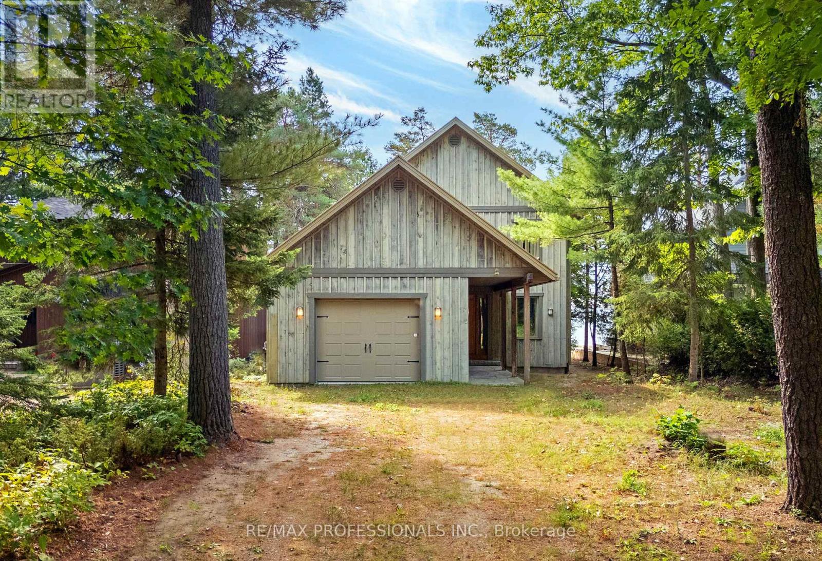 12 Walker Road, Tiny, Ontario  L0L 2J0 - Photo 2 - S12425143