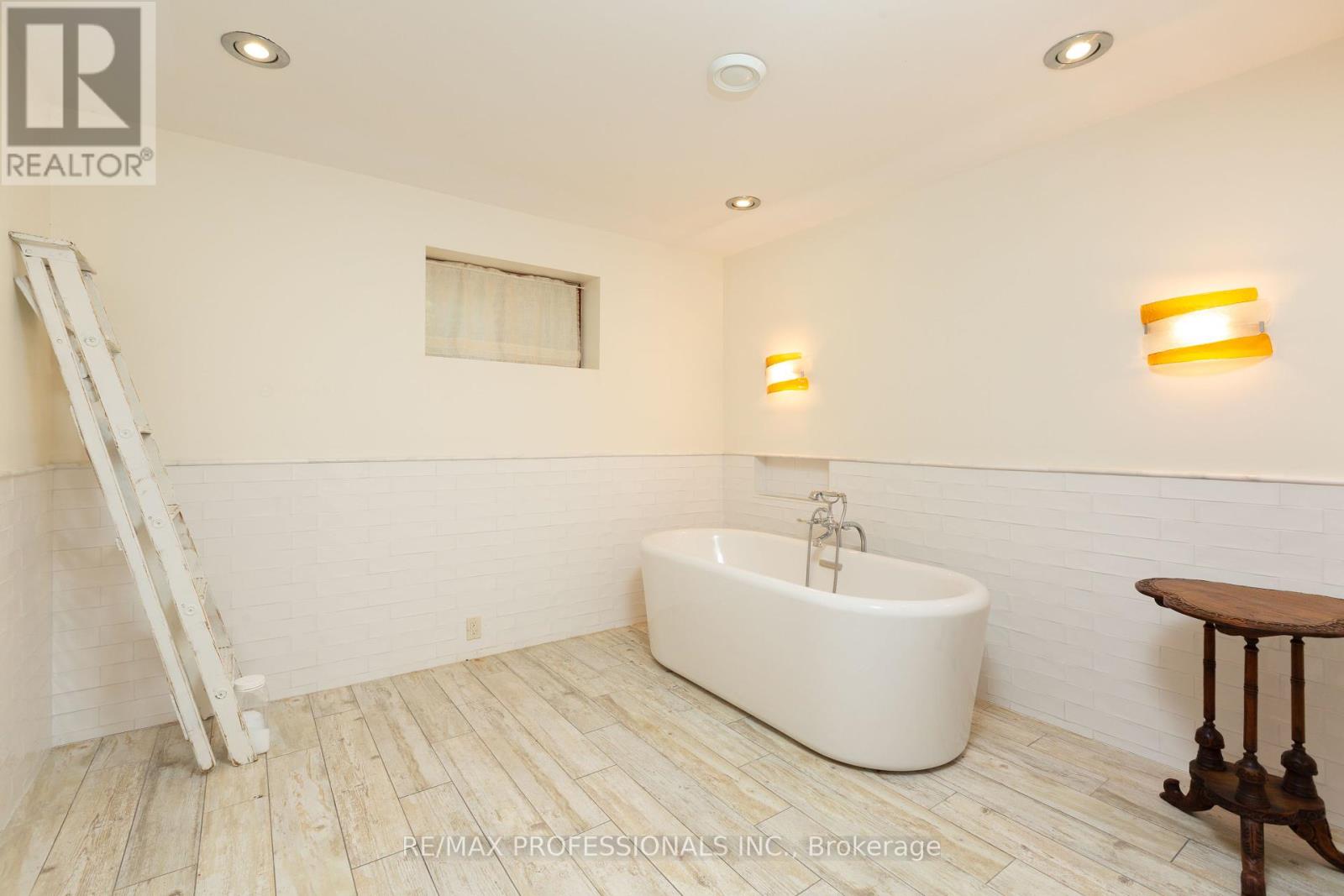 12 Walker Road, Tiny, Ontario  L0L 2J0 - Photo 41 - S12425143