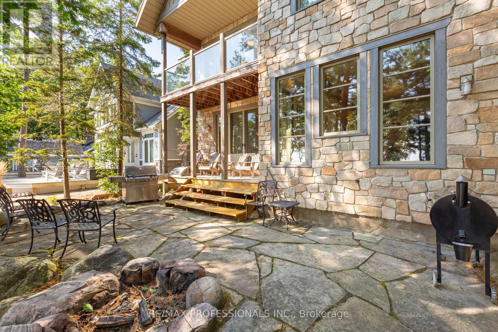 12 Walker Road, Tiny, Ontario  L0L 2J0 - Photo 43 - S12425143