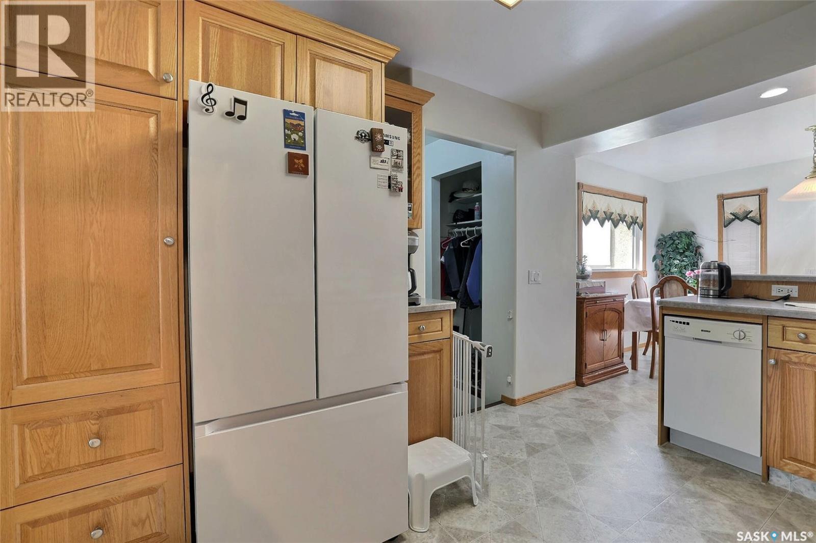 2812 Fleury Street, Regina, Saskatchewan  S4N 2M4 - Photo 5 - SK019110