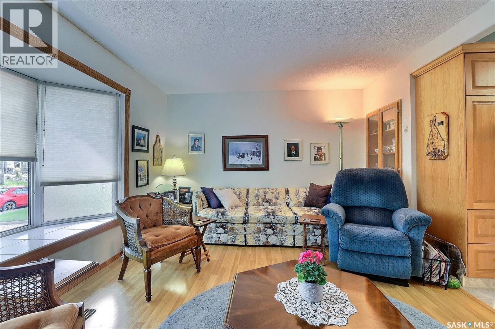 2812 Fleury Street, Regina, Saskatchewan  S4N 2M4 - Photo 3 - SK019110