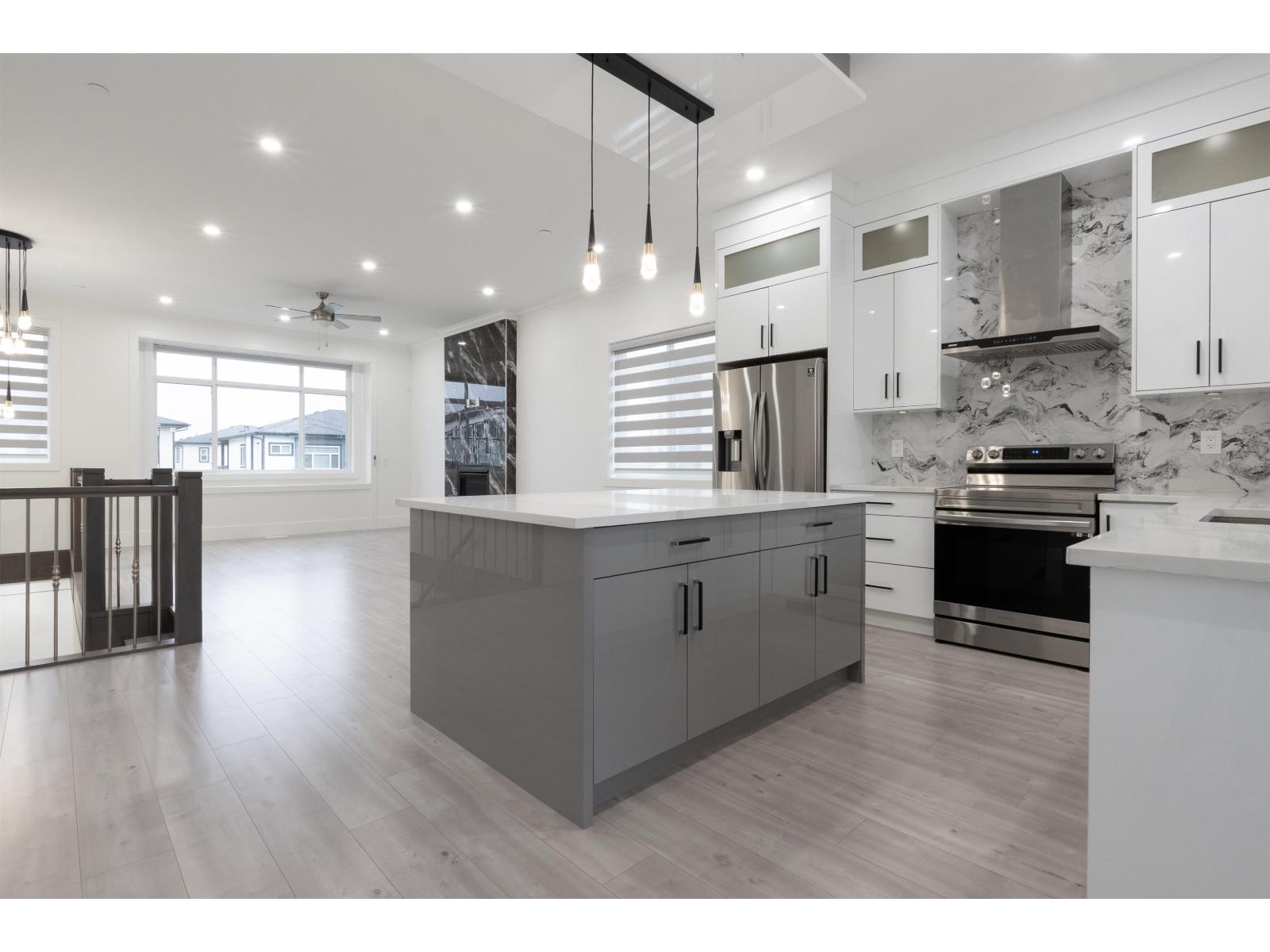 Property at 32689 CARTER AVENUE image 5