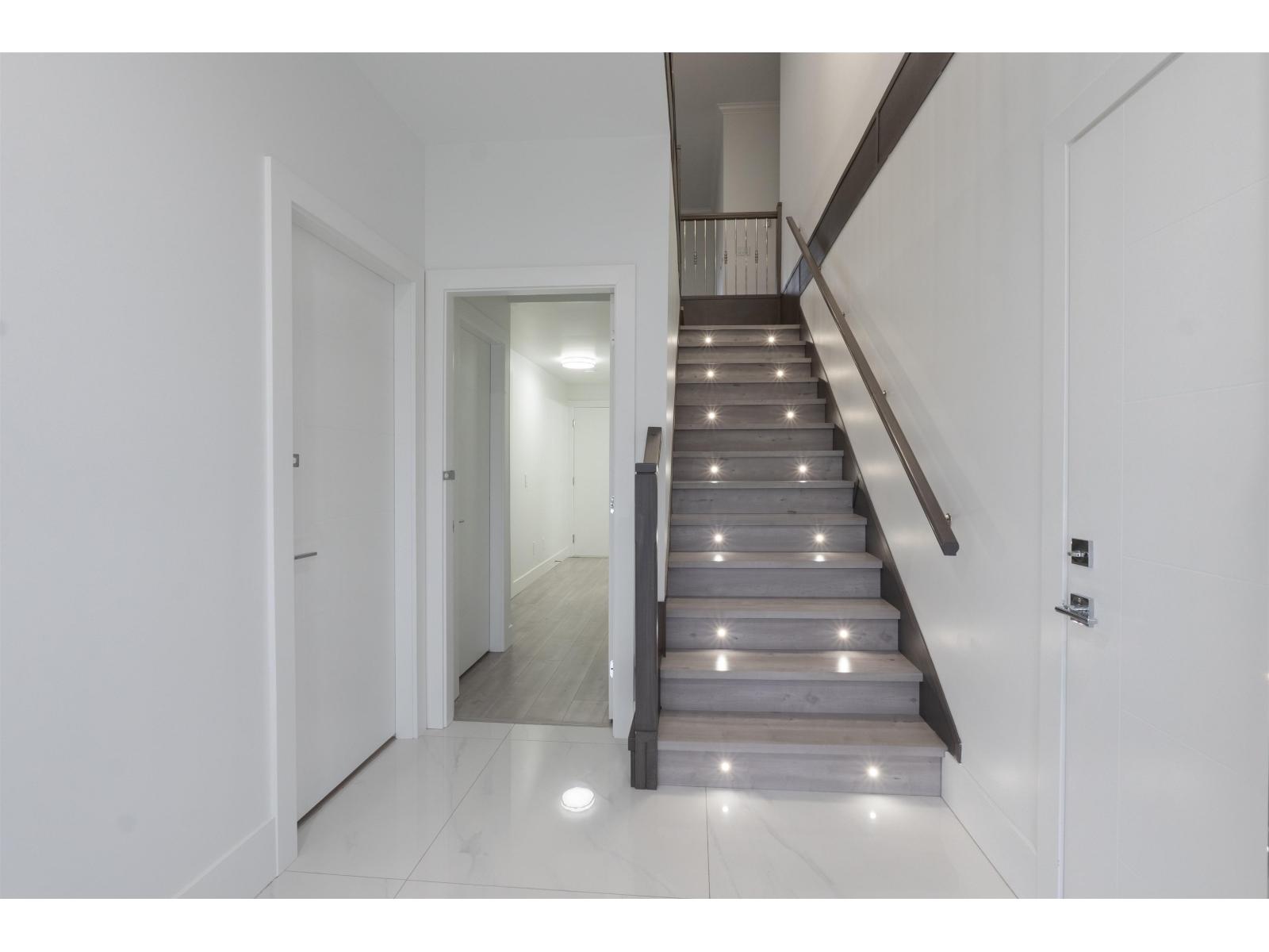 Property at 32689 CARTER AVENUE image 3