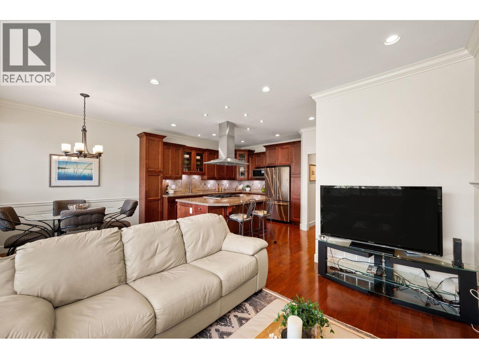 336 E 12th Street, North Vancouver, British Columbia  V7L 2J9 - Photo 11 - R3052095