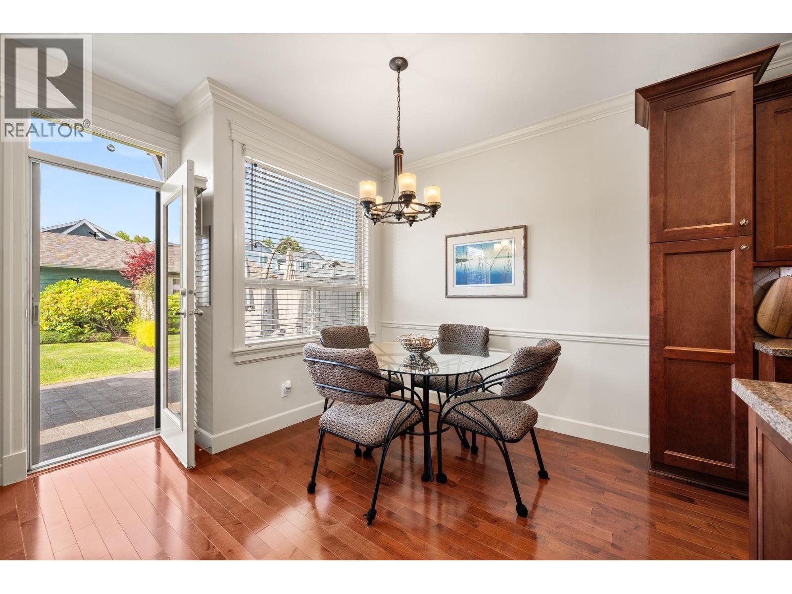 336 E 12th Street, North Vancouver, British Columbia  V7L 2J9 - Photo 14 - R3052095