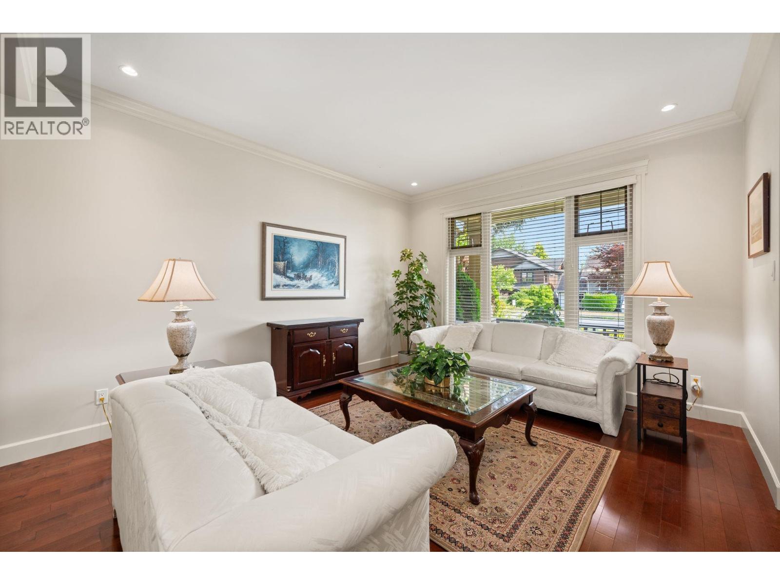 336 E 12th Street, North Vancouver, British Columbia  V7L 2J9 - Photo 4 - R3052095