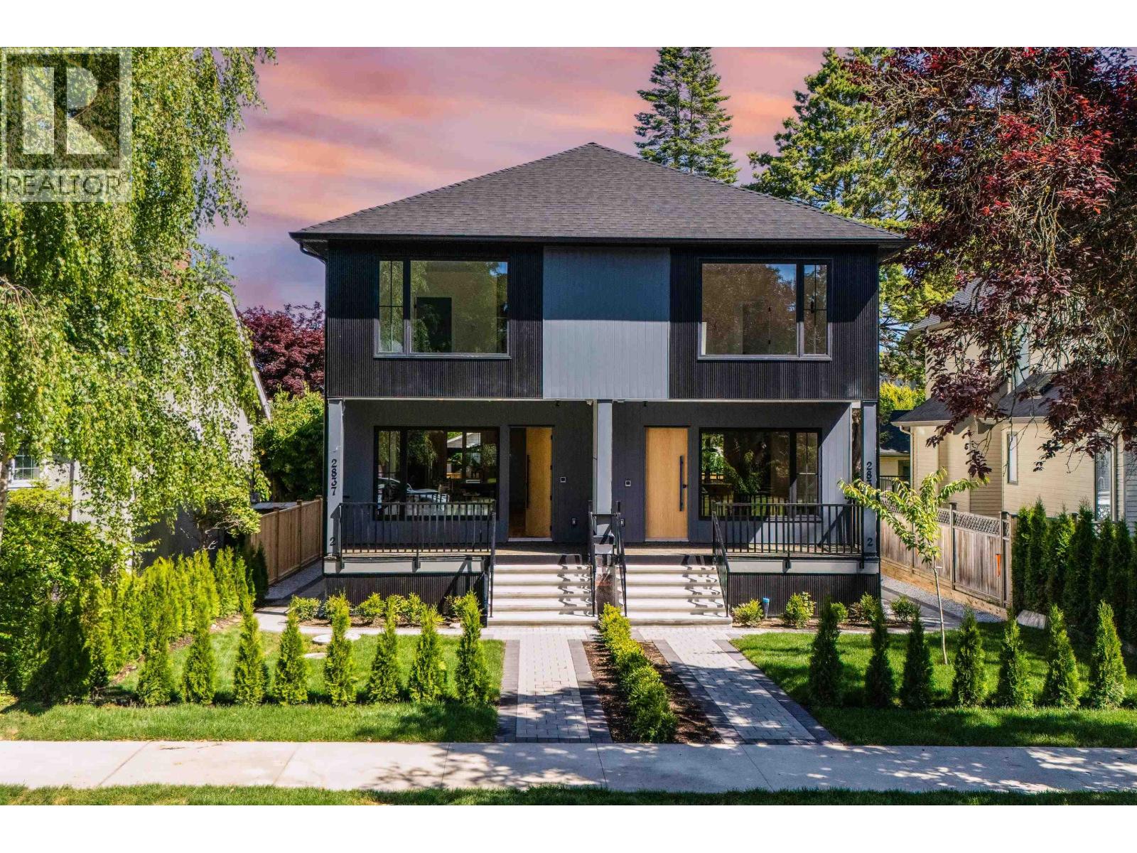 2835 W 31st Avenue, Vancouver, British Columbia  V6L 2A3 - Photo 1 - R3052116