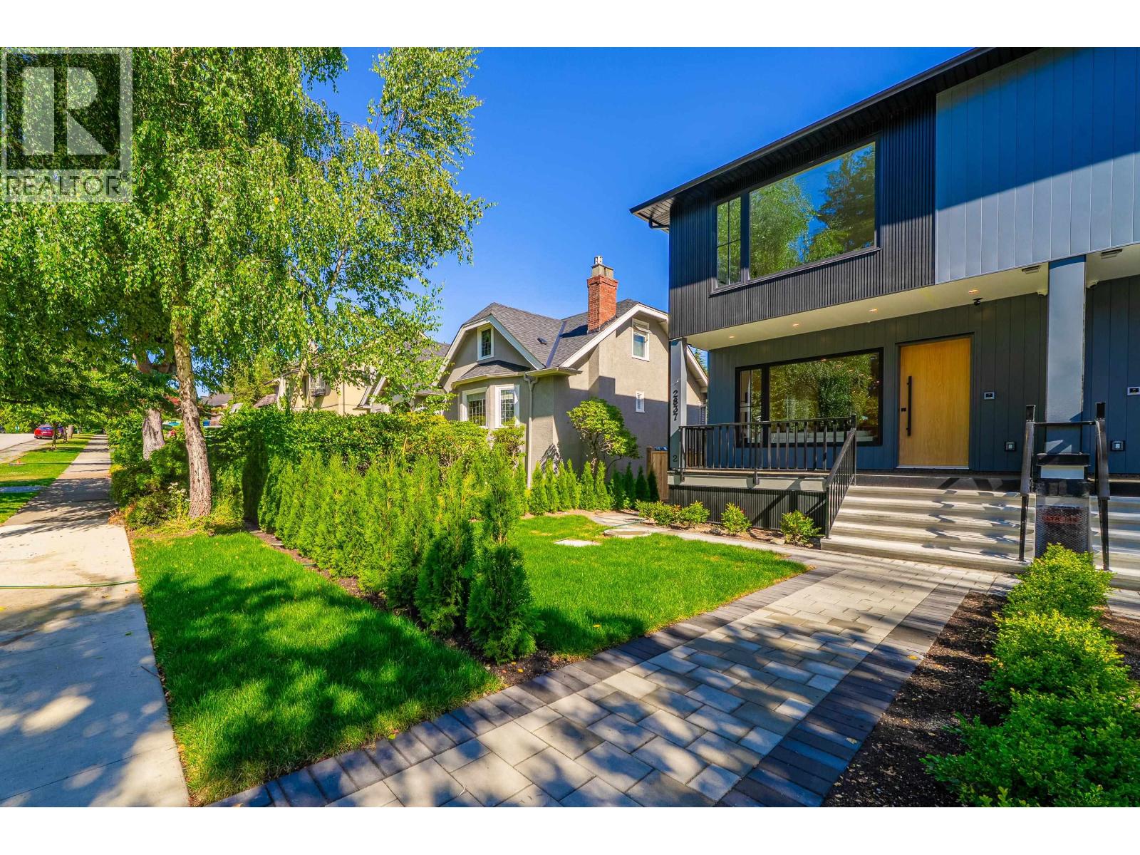 2835 W 31st Avenue, Vancouver, British Columbia  V6L 2A3 - Photo 2 - R3052116