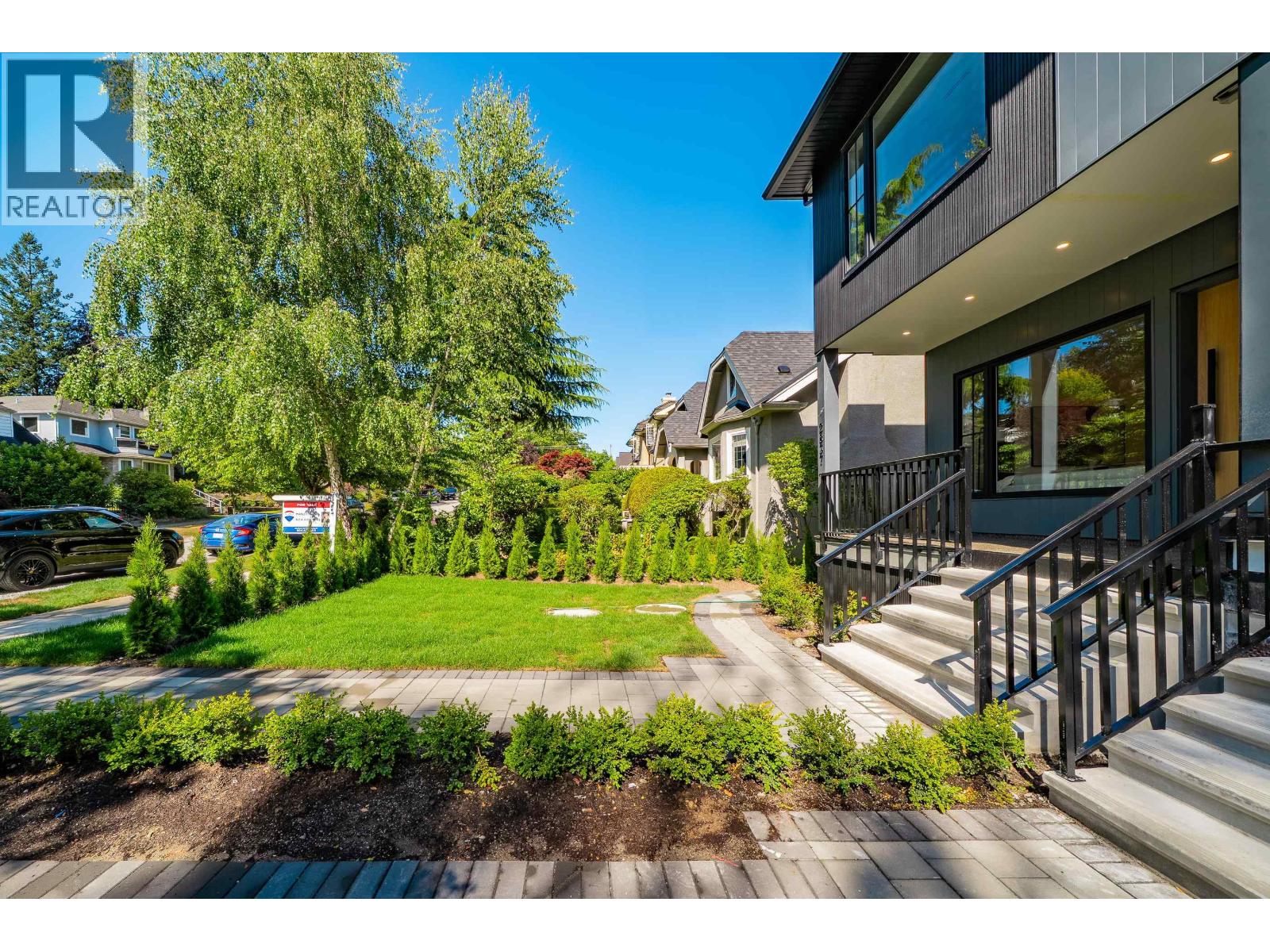 2835 W 31st Avenue, Vancouver, British Columbia  V6L 2A3 - Photo 3 - R3052116