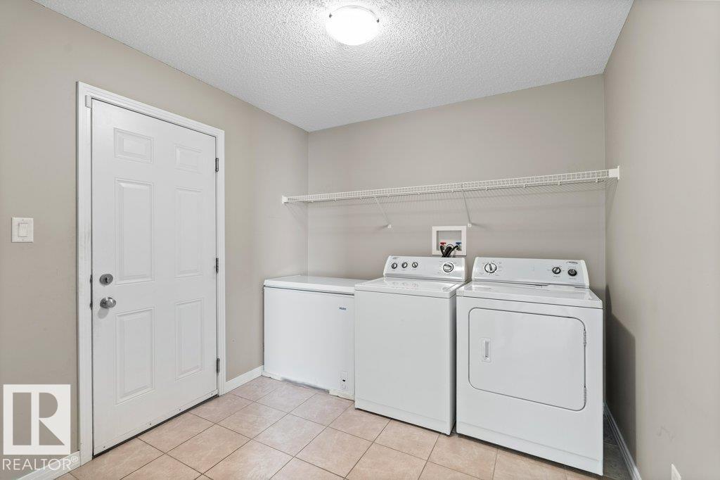 7011 Strom Ln Nw, Edmonton, Alberta  T6R 0T1 - Photo 10 - E4459317