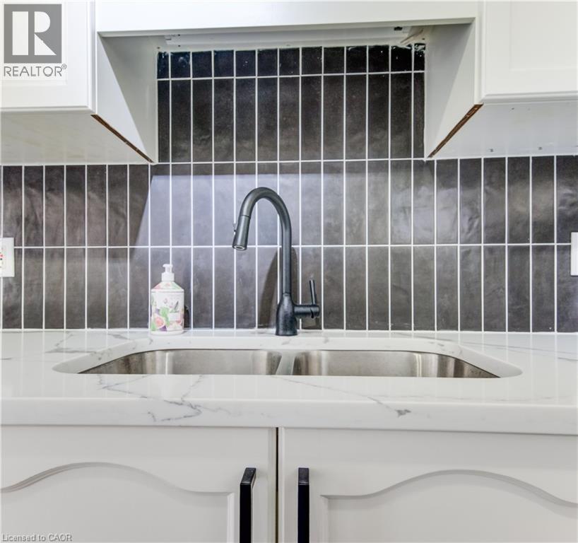 169 Bismark Drive Unit# 6, Cambridge, Ontario  N1S 5B9 - Photo 16 - 40769903