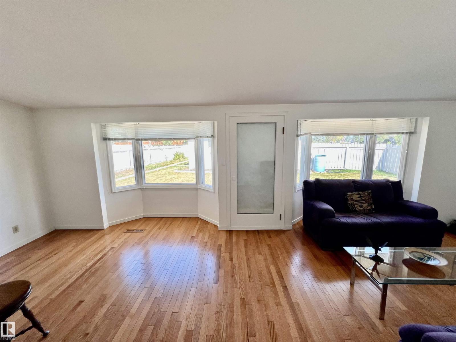 10212 Fulton Rd Nw, Edmonton, Alberta  T6A 3T6 - Photo 13 - E4459318