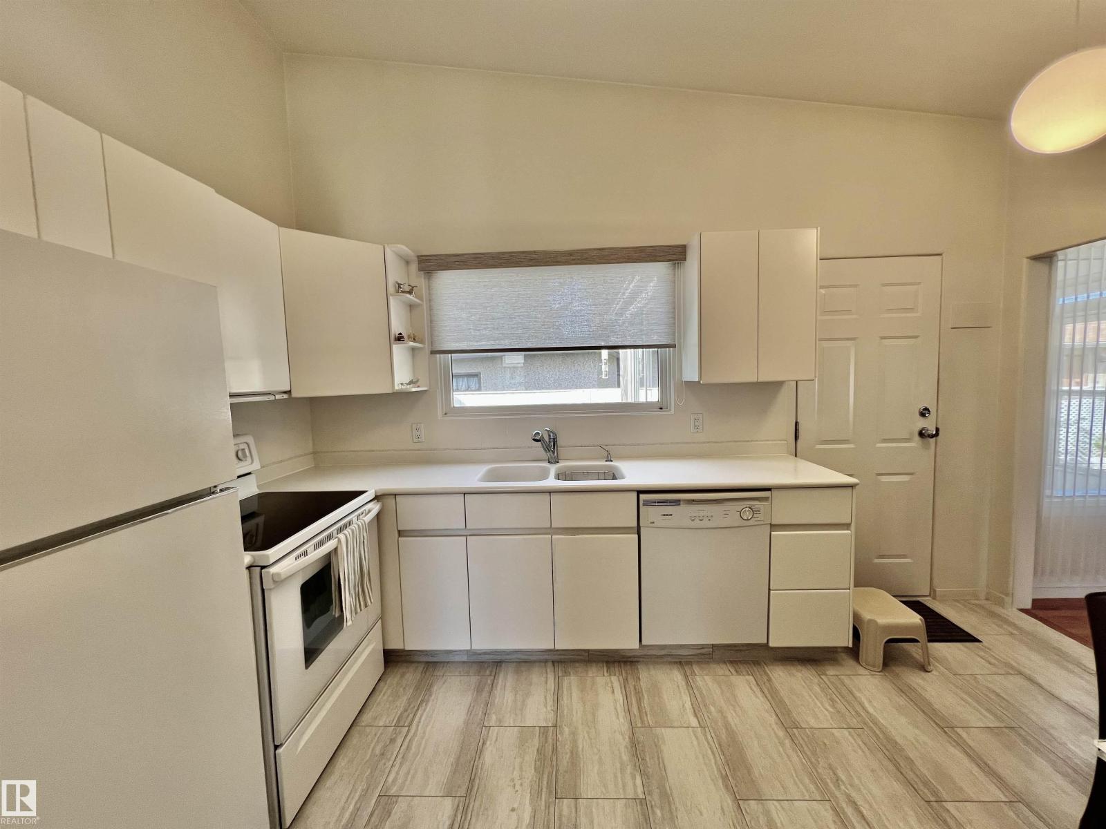 10212 Fulton Rd Nw, Edmonton, Alberta  T6A 3T6 - Photo 20 - E4459318