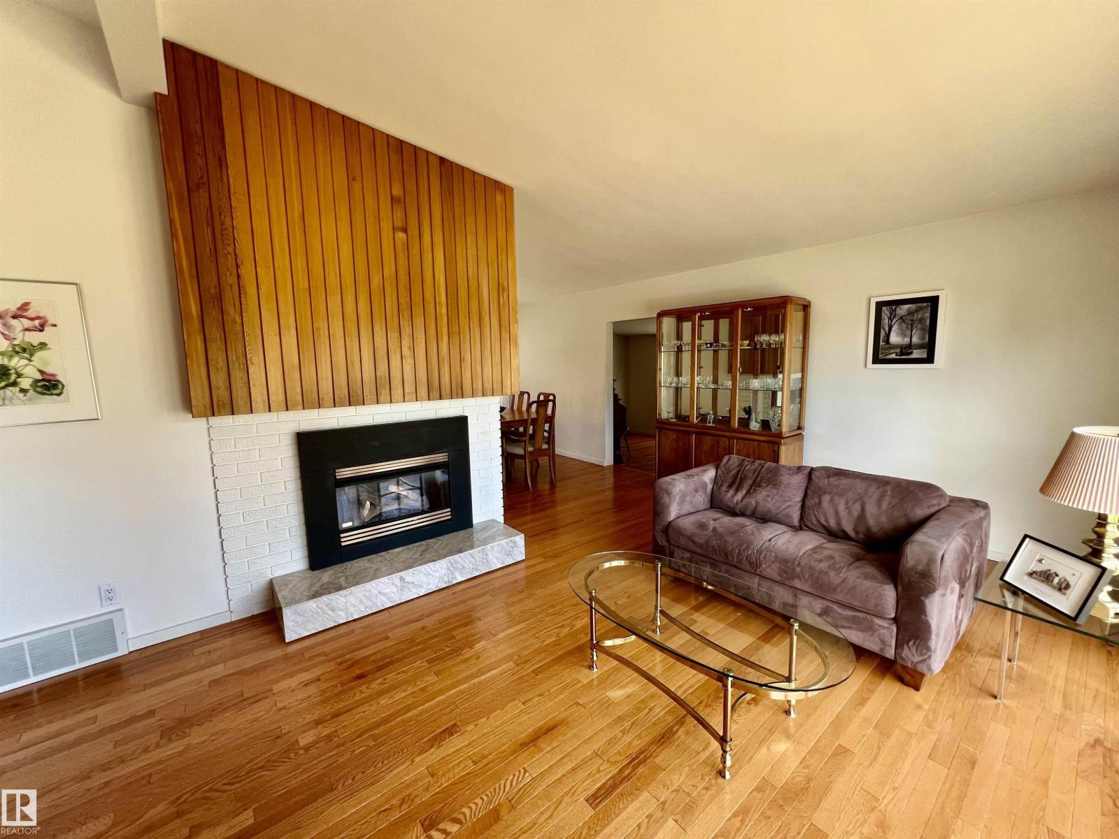 10212 Fulton Rd Nw, Edmonton, Alberta  T6A 3T6 - Photo 8 - E4459318