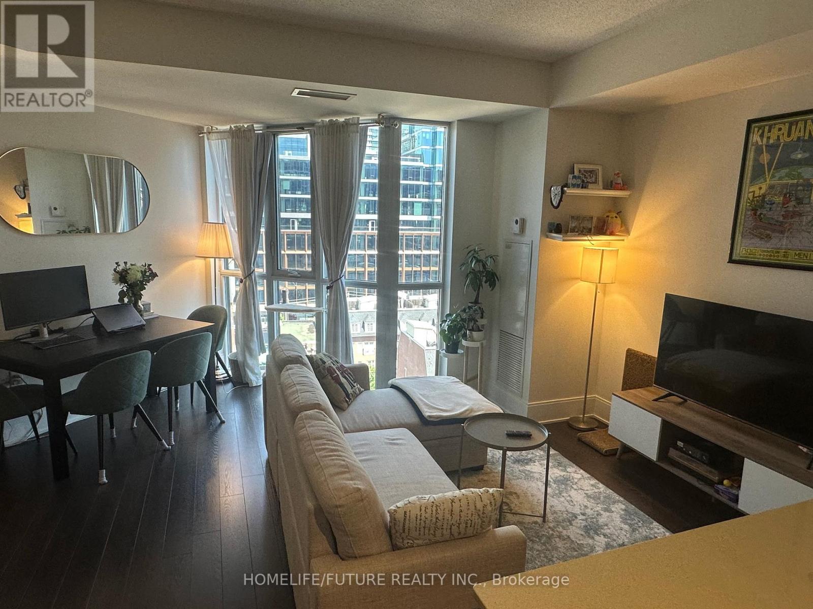 W #915 - 560 Front Street, Toronto, Ontario  M5V 1C1 - Photo 2 - C12425170