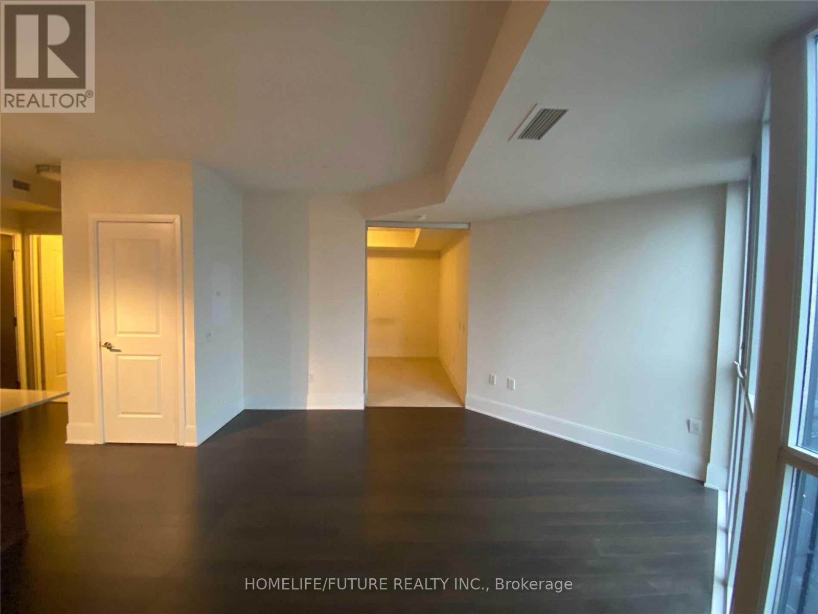 W #915 - 560 Front Street, Toronto, Ontario  M5V 1C1 - Photo 8 - C12425170