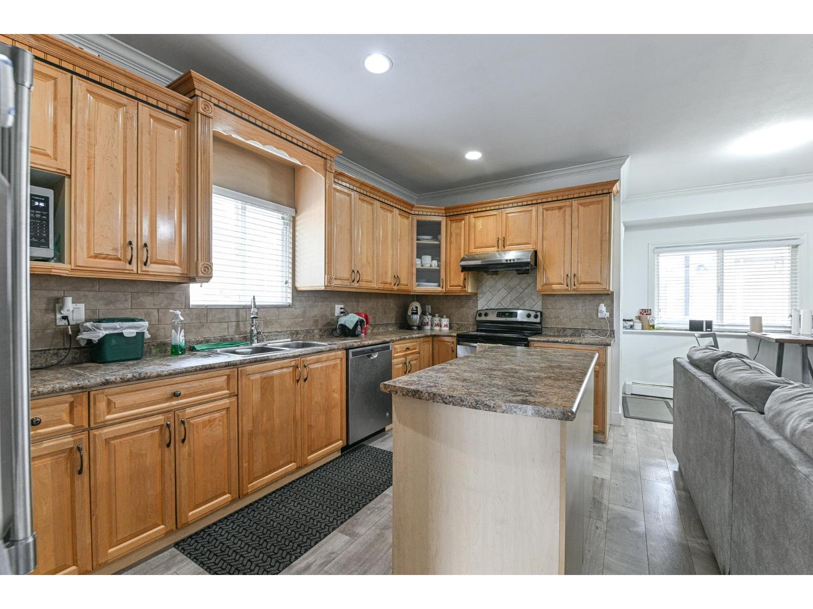 6798 146b Street, Surrey, British Columbia  V3S 0Z4 - Photo 10 - R3052102