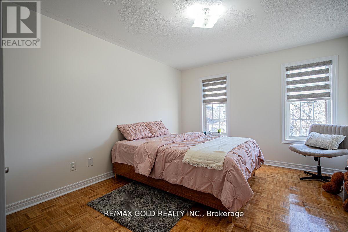 17 Yellow Pine Road, Brampton, Ontario  L6P 2E4 - Photo 27 - W12425164