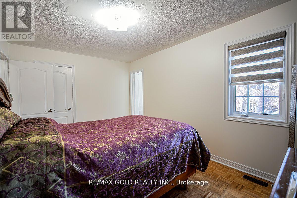 17 Yellow Pine Road, Brampton, Ontario  L6P 2E4 - Photo 30 - W12425164