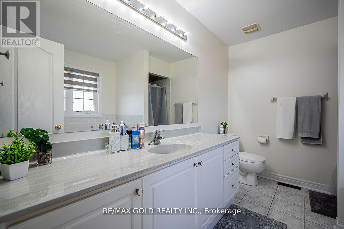 17 Yellow Pine Road, Brampton, Ontario  L6P 2E4 - Photo 24 - W12425164
