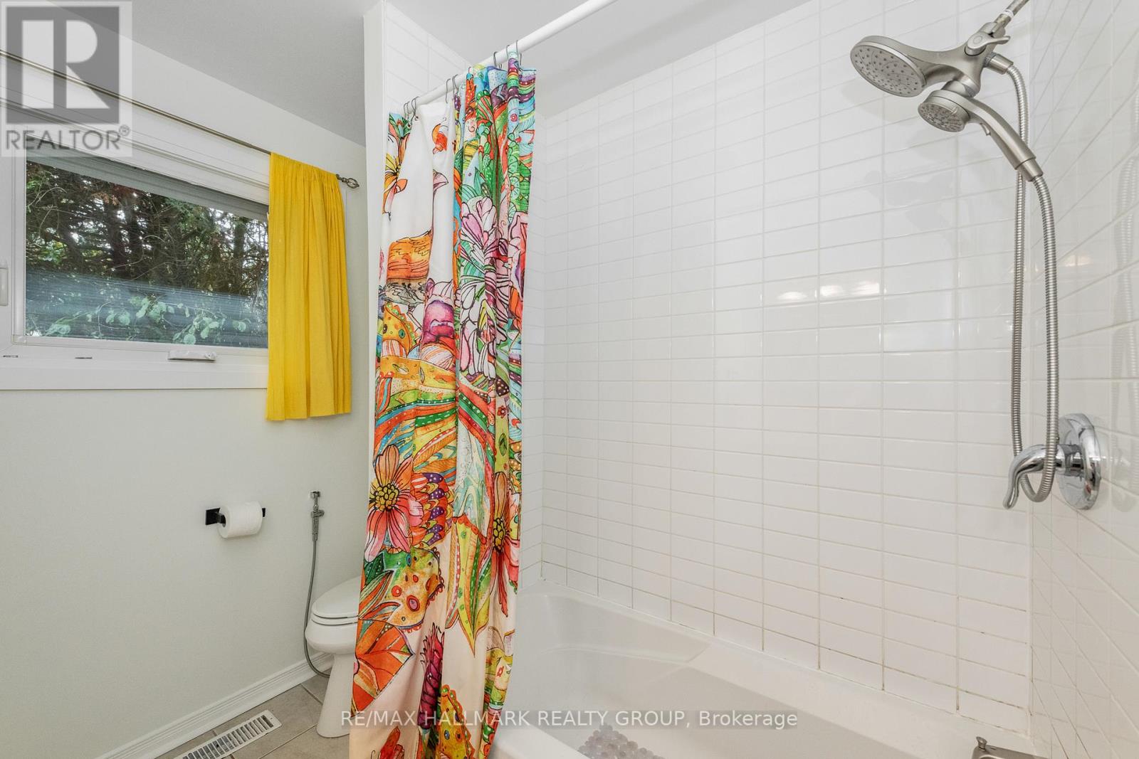 9 Newbury Avenue, Ottawa, Ontario  K2E 6K7 - Photo 19 - X12425189