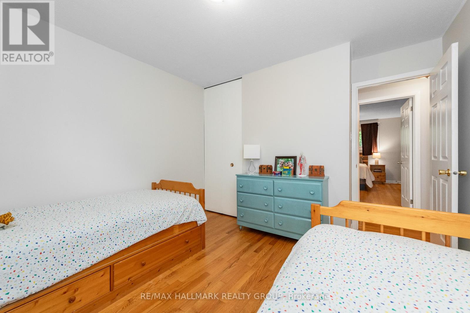 9 Newbury Avenue, Ottawa, Ontario  K2E 6K7 - Photo 22 - X12425189