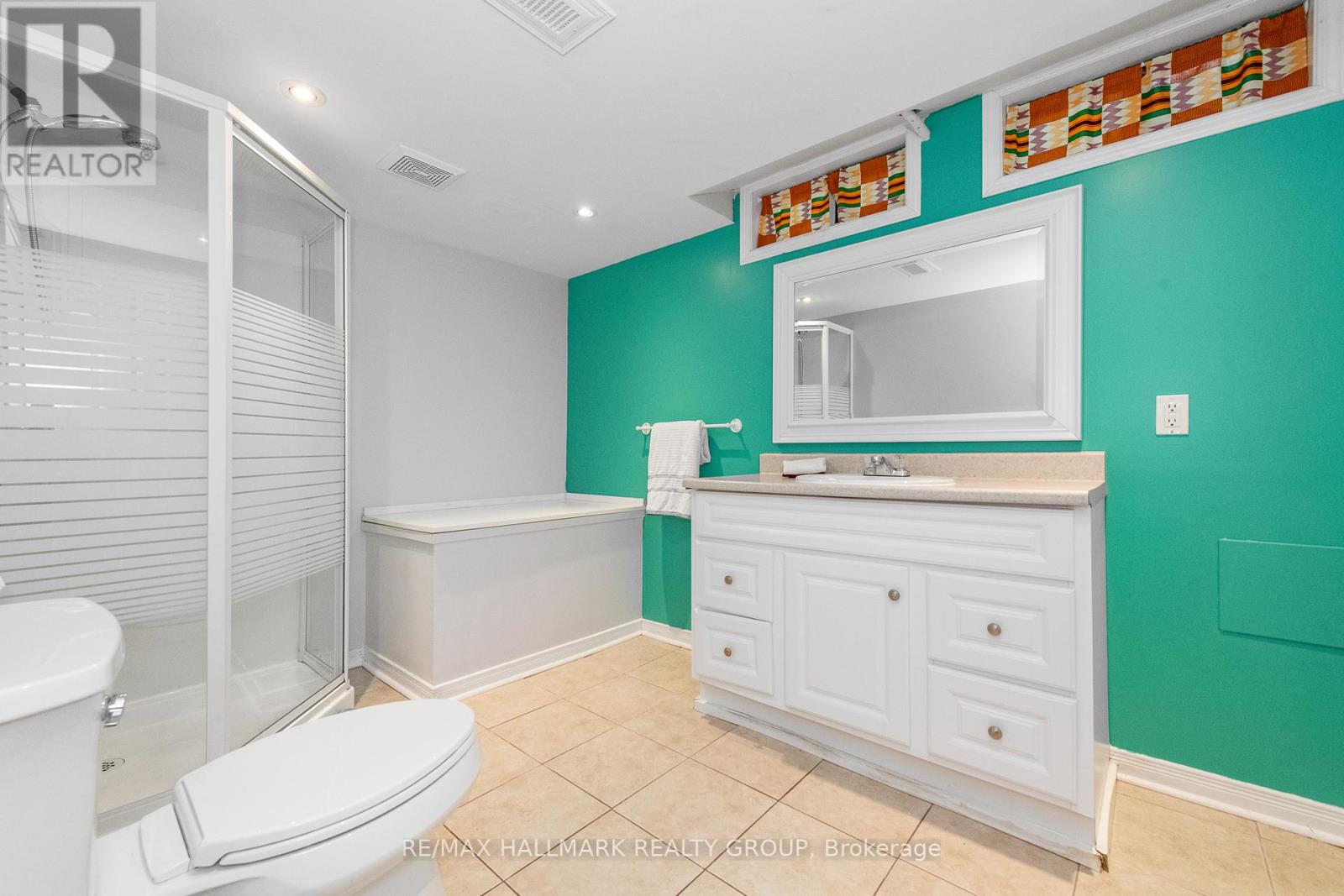9 Newbury Avenue, Ottawa, Ontario  K2E 6K7 - Photo 36 - X12425189
