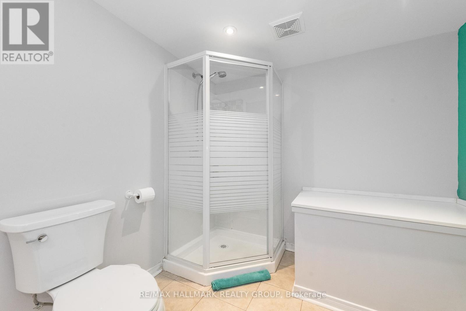 9 Newbury Avenue, Ottawa, Ontario  K2E 6K7 - Photo 37 - X12425189