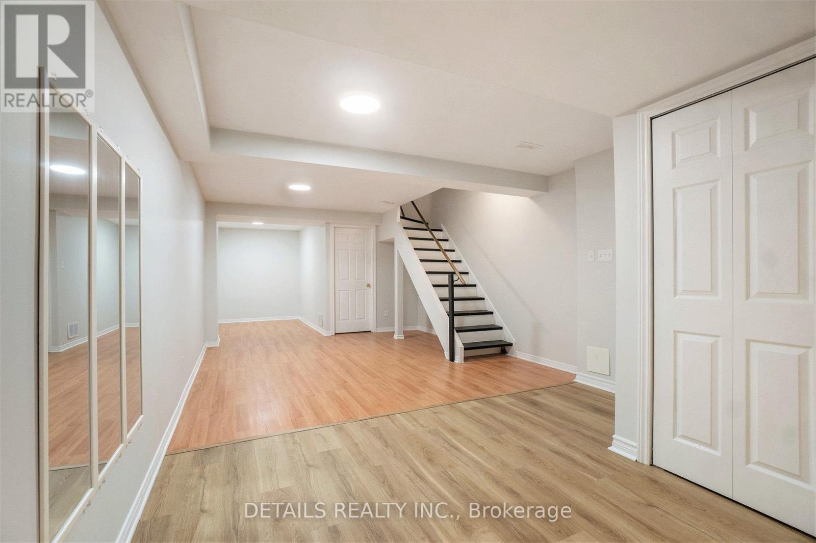 9 - 144 Valley Stream, Unit D Drive, Ottawa, Ontario  K2H 9C6 - Photo 17 - X12425197