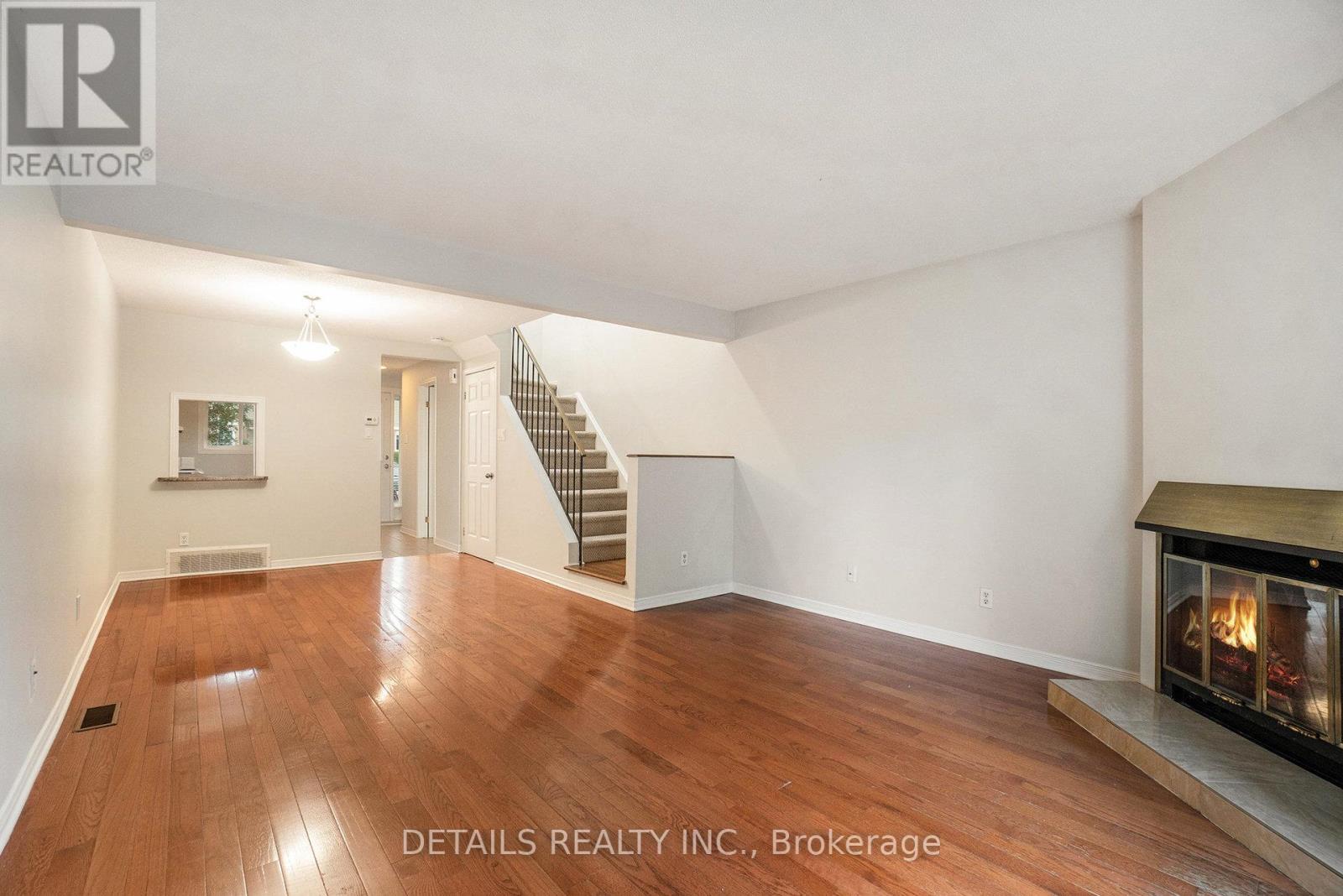 9 - 144 Valley Stream, Unit D Drive, Ottawa, Ontario  K2H 9C6 - Photo 3 - X12425197