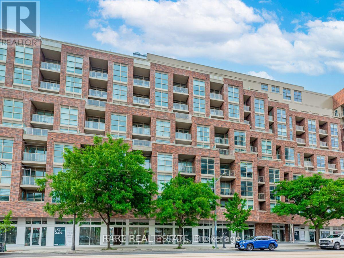 823 - 1787 ST. CLAIR AVENUE, Toronto, Ontario