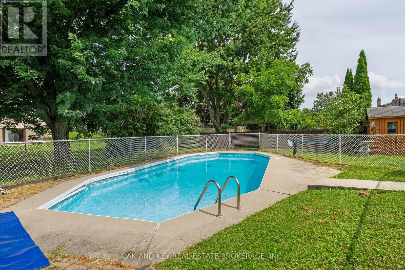 948 Farnham Road N, London South, Ontario  N6K 1S1 - Photo 24 - X12401902