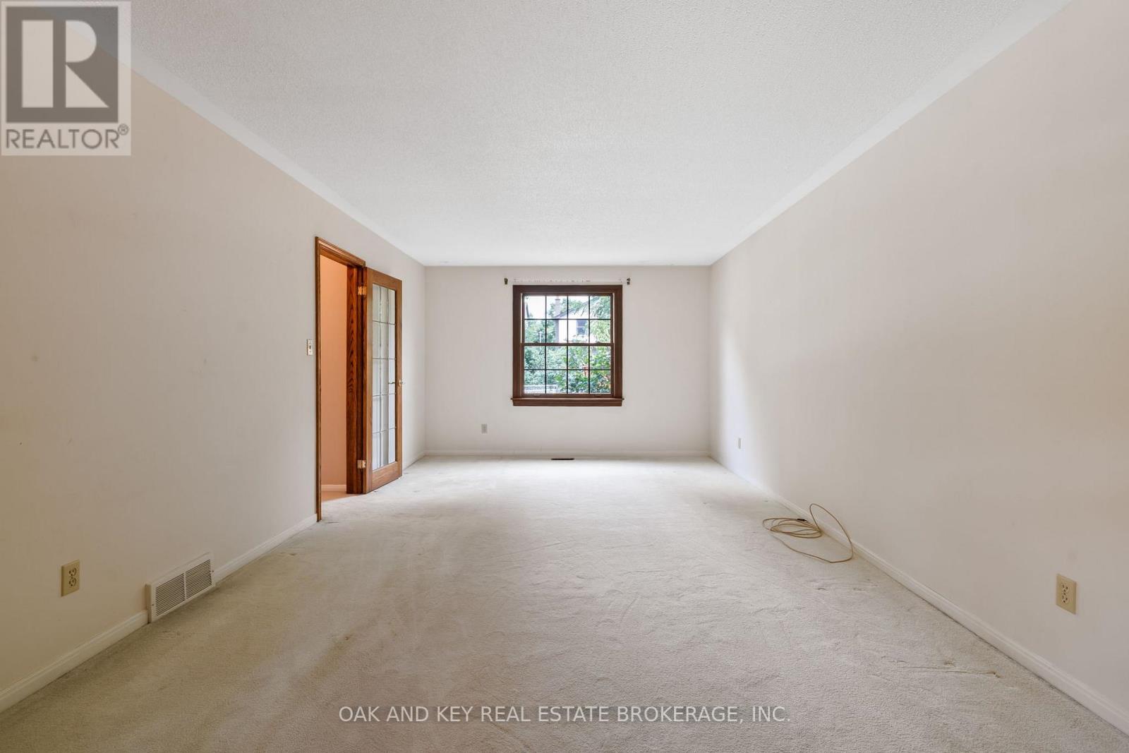 948 Farnham Road N, London South, Ontario  N6K 1S1 - Photo 31 - X12401902
